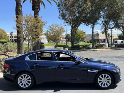 Used 2019 Jaguar XE image 96