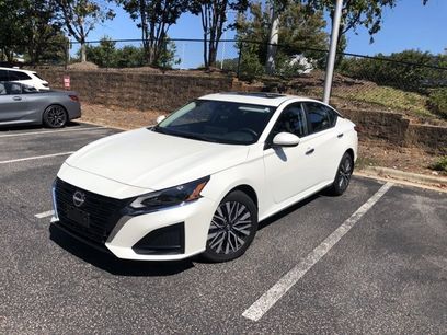 Certified 2023 Nissan Altima 2.5 SV w/ SV Premium Package
