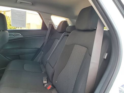 Certified 2025 Kia Sportage LX FWD image 15