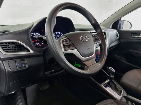 Used 2019 Hyundai Accent SE FWD image 20