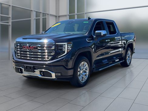 Used 2022 GMC Sierra 1500 Denali AWD/4WD image 1