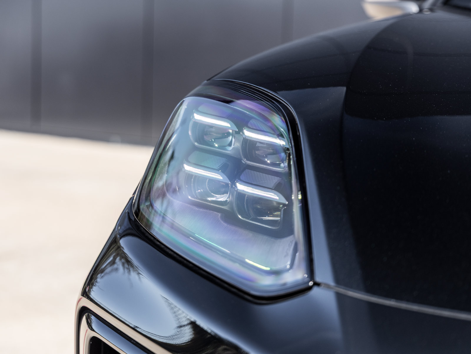 Certified 2026 Porsche Cayenne E-Hybrid Coupe AWD/4WD image 19