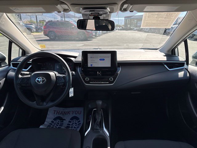 Used 2025 Toyota Corolla LE FWD image 12