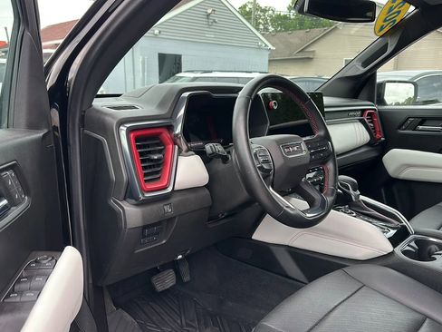 Used 2023 GMC Canyon AT4X image 11