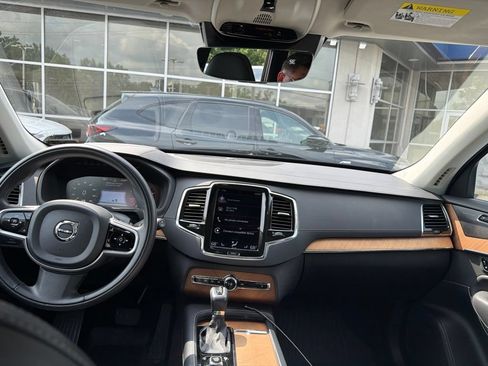 Used 2020 Volvo XC90 T6 Inscription w/ Protection Package Premier AWD/4WD image 9