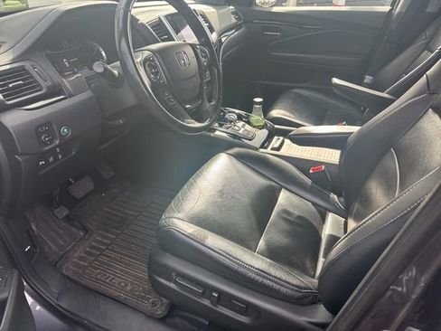 Used 2017 Honda Pilot Elite image 12