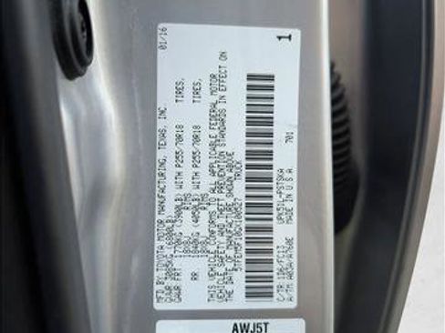 Used 2016 Toyota Tundra SR5 w/ SR5 Upgrade Package image 22