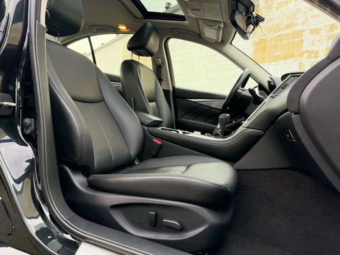 Used 2017 INFINITI Q50 3.0t Premium w/ 3.0T Premium Plus Package image 14