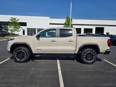 New 2026 GMC Canyon AT4 AWD/4WD image 11