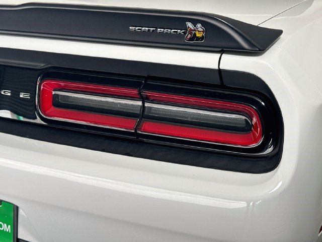 Used 2022 Dodge Challenger R/T Scat Pack RWD image 31
