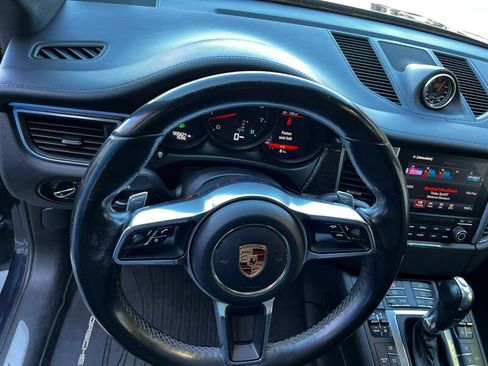 Used 2018 Porsche Macan GTS AWD/4WD image 35
