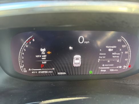 Used 2025 Acura MDX SH-AWD image 21