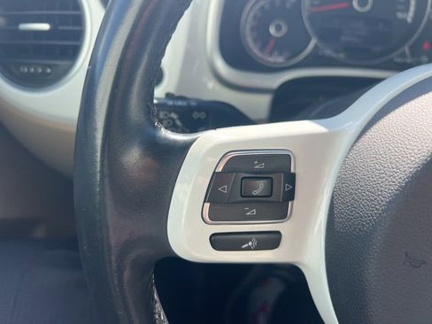 Used 2015 Volkswagen Beetle 1.8T image 10