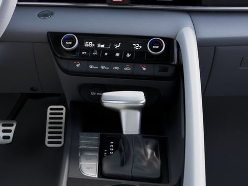 New 2026 Hyundai Elantra SEL Sport image 16