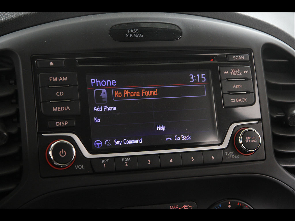Used 2016 Nissan Juke S FWD image 11