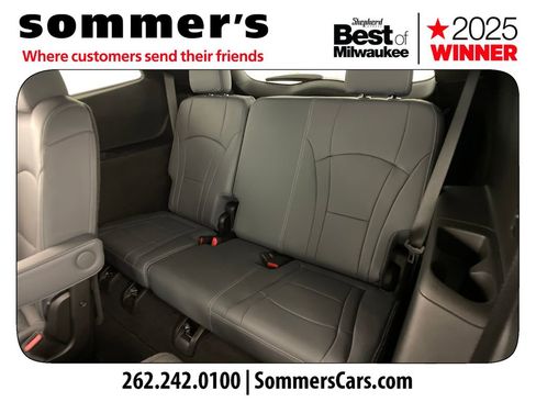 Used 2023 Buick Enclave Essence image 25