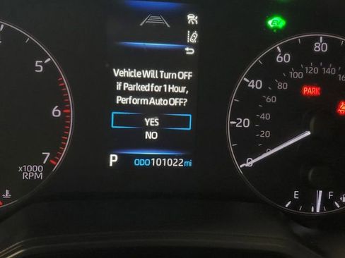 Used 2024 Toyota Corolla SE image 2