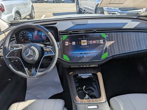 New 2026 Mercedes-Benz E 350 4MATIC Sedan image 10