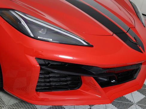 Used 2025 Chevrolet Corvette Z06 w/ Stealth Interior Trim Package RWD image 40