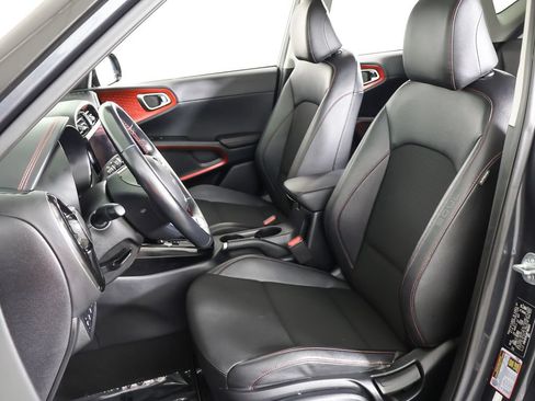 Used 2023 Kia Soul GT-Line FWD image 29