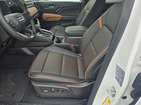 New 2026 GMC Canyon AT4 w/ Technology Plus Package AWD/4WD image 17