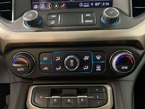 Certified 2023 GMC Acadia Denali w/ Denali Ultimate Package AWD/4WD image 18