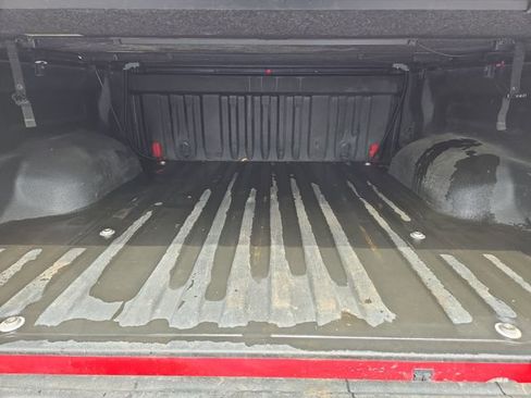 Used 2017 Toyota Tundra SR5 AWD/4WD image 32