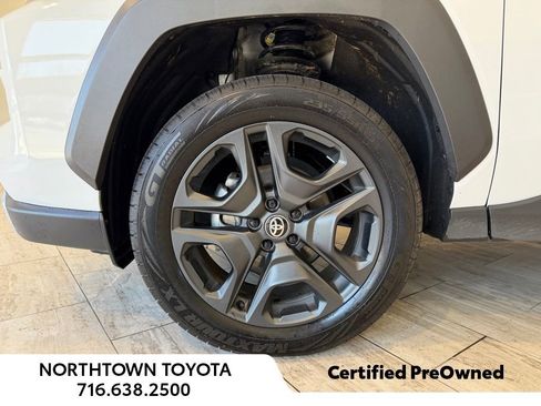 Used 2024 Toyota RAV4 Adventure AWD/4WD image 28
