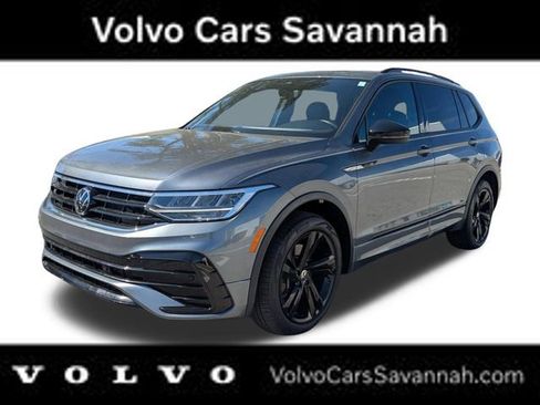 Used 2024 Volkswagen Tiguan SE R-Line image 10