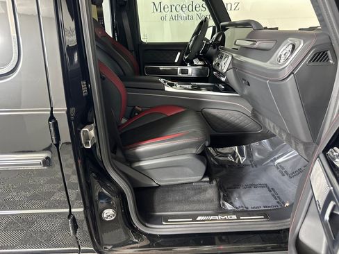 Used 2025 Mercedes-Benz G 63 AMG 4MATIC image 14