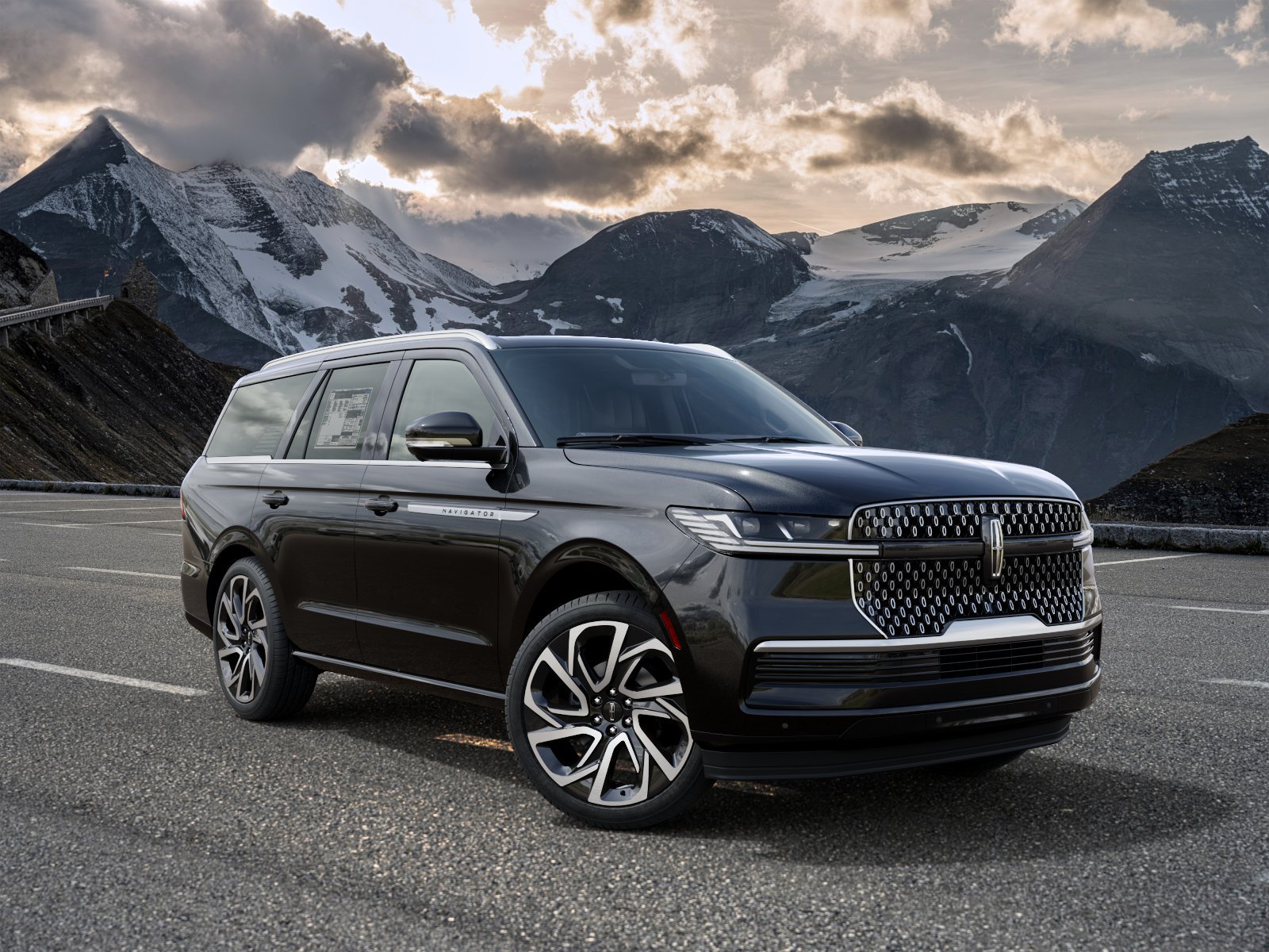 New 2027 Lincoln Navigator Reserve AWD/4WD image 7