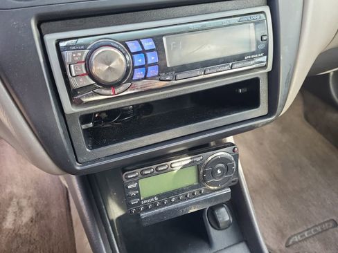 Used 2002 Honda Accord EX image 22