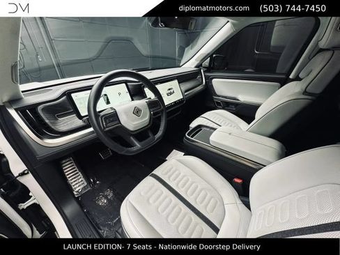 Used 2023 Rivian R1S Launch Edition AWD/4WD image 16