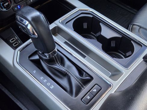 Used 2019 Ford F150 Lariat w/ Equipment Group 502A Luxury image 27