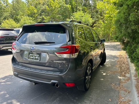 Used 2020 Subaru Forester Limited AWD/4WD image 5