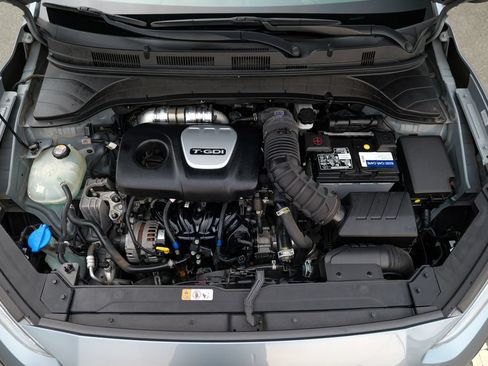 Used 2019 Hyundai Kona Limited AWD/4WD image 54
