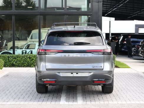 Certified 2026 INFINITI QX60 Sport w/ Dark Cargo Package AWD/4WD image 6