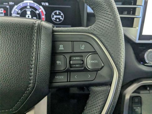 Used 2025 Toyota Tundra Limited image 15
