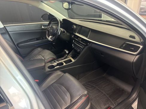 Used 2020 Kia Optima SX image 9