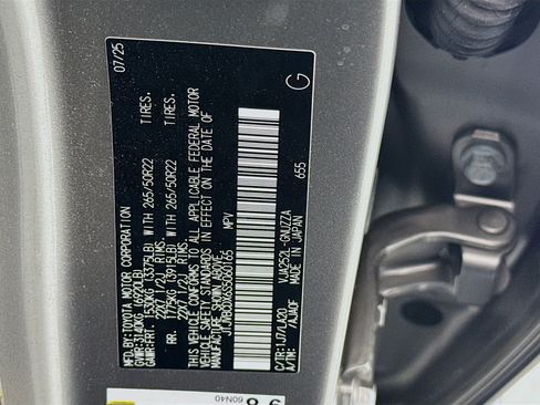 Used 2025 Lexus GX 550 w/ Accessory Package (2T) AWD/4WD image 31