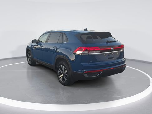 New 2025 Volkswagen Atlas Cross Sport SE image 5