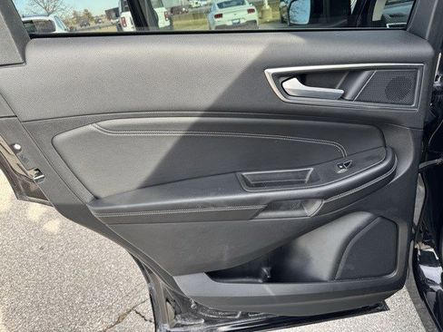 Used 2024 Ford Edge Titanium image 22