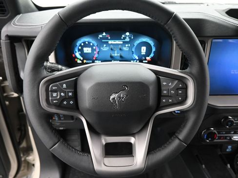 New 2025 Ford Bronco Outer Banks image 11