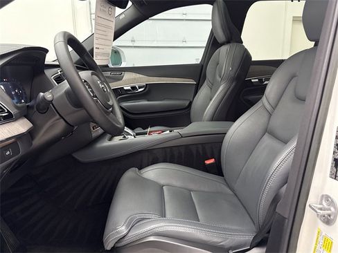 Certified 2023 Volvo XC90 B6 Ultimate w/ Protection Package Premier image 13