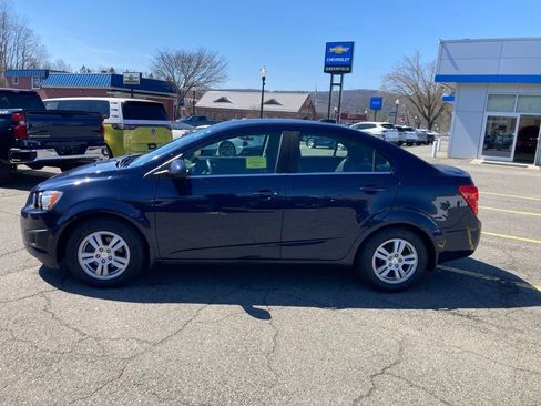 Used 2016 Chevrolet Sonic LT FWD image 18
