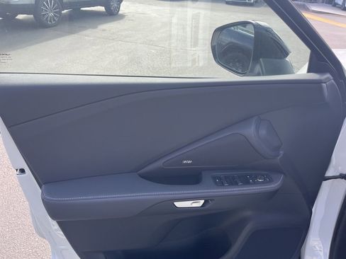 New 2026 Lexus TX 500h AWD image 11