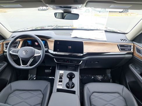 New 2026 Volkswagen Atlas SE AWD/4WD image 18