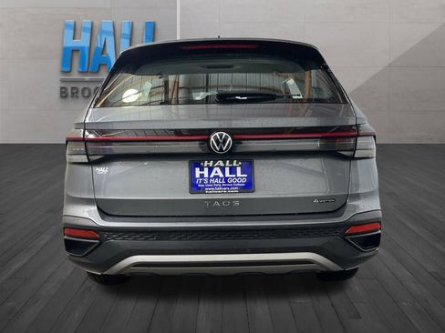 Certified 2025 Volkswagen Taos S image 5