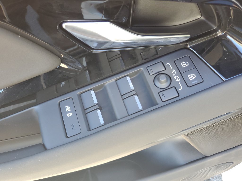 New 2026 Land Rover Range Rover Evoque S AWD/4WD image 9