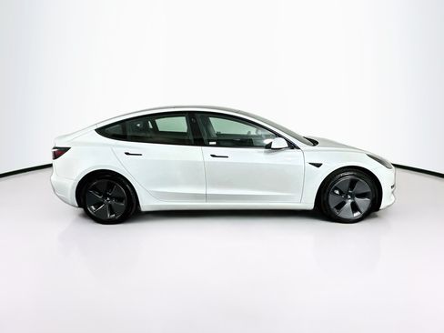 Used 2021 Tesla Model 3 Standard Range Plus RWD image 10